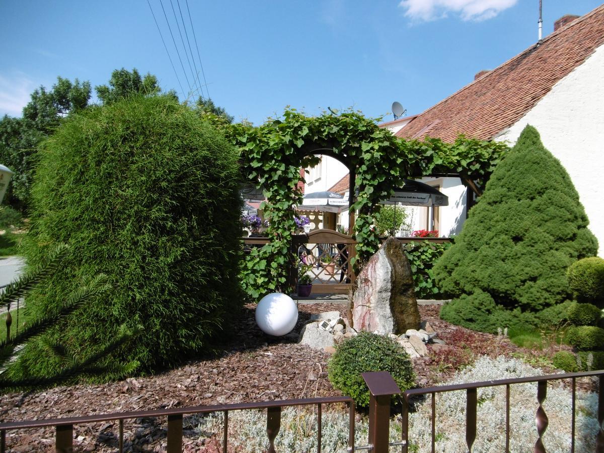 Hotel & Pension Assmann Hochkirch Екстер'єр фото